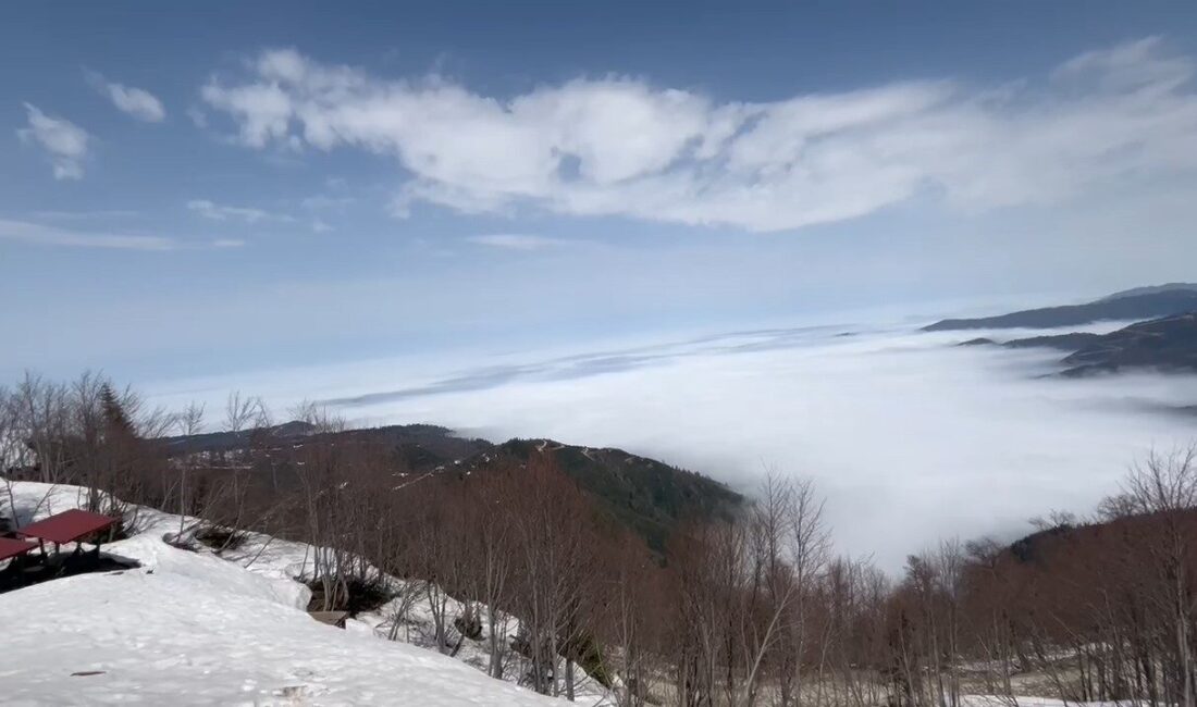 Handüzü Yaylası’nda sis denizi kartpostallık görüntüler verdi. Son zamanlarda kış
