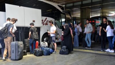 Yerli turistlerin, yurt içinde yaptıkları seyahat harcamaları 2024 yılında, geçen