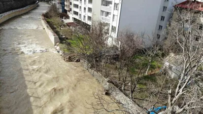 Gümüşhane'deki Harşit Çayı'nın taşkın riski, çay içerisine yapılan bentler ve