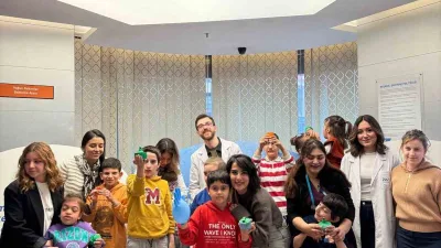 Samsun’da Dünya Otizm Farkındalık Günü kapsamında düzenlenen etkinlikte, doktorlar ile