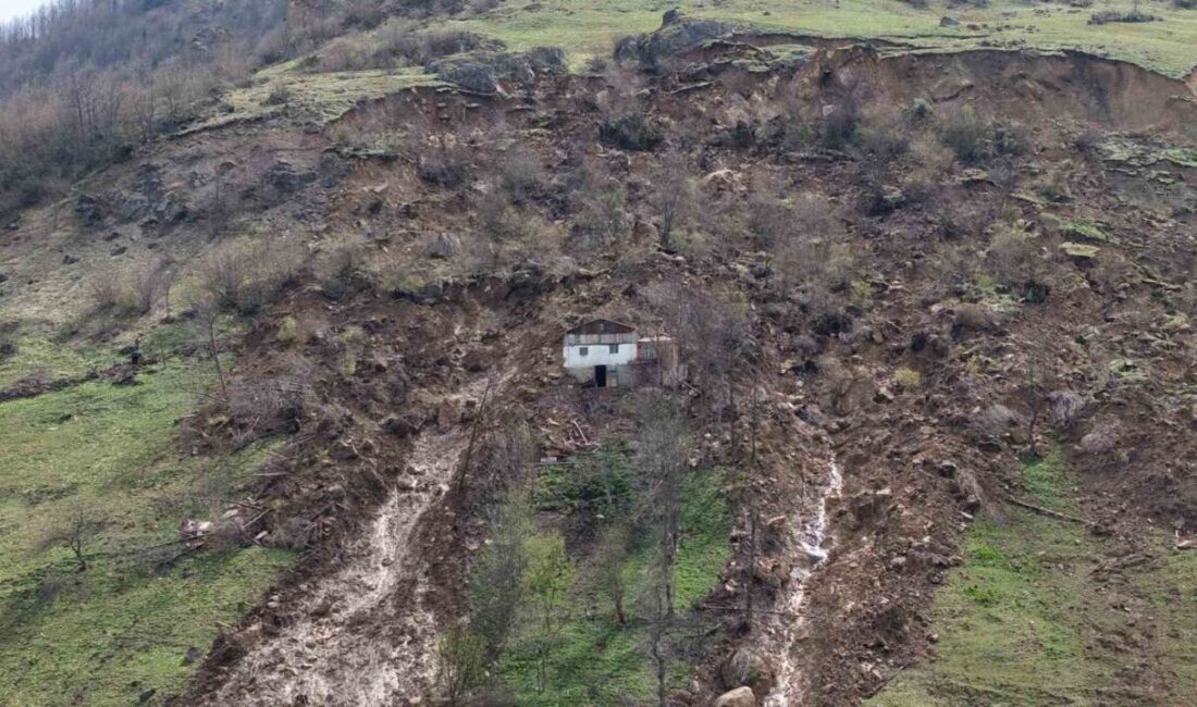 Trabzon’un Düzköy ilçesinde meydana gelen heyelan korku dolu anlara neden