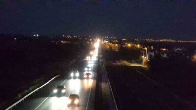 İstanbul’da meydana gelen 6.2 büyüklüğündeki depremin ardından çok sayıda vatandaş