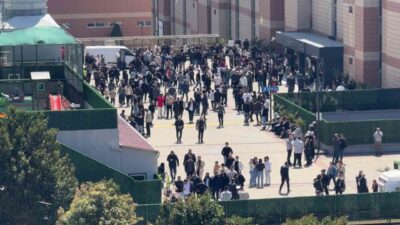 İstanbul’un Silivri açıklarında 6.2 büyüklüğünde deprem meydana geldi. Büyük panik