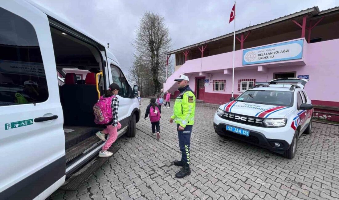 Ordu’nun Korgan ilçesinde jandarma ekipleri tarafından okul çevrelerinde denetimler gerçekleştirildi.