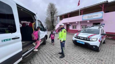 Ordu’nun Korgan ilçesinde jandarma ekipleri tarafından okul çevrelerinde denetimler gerçekleştirildi.