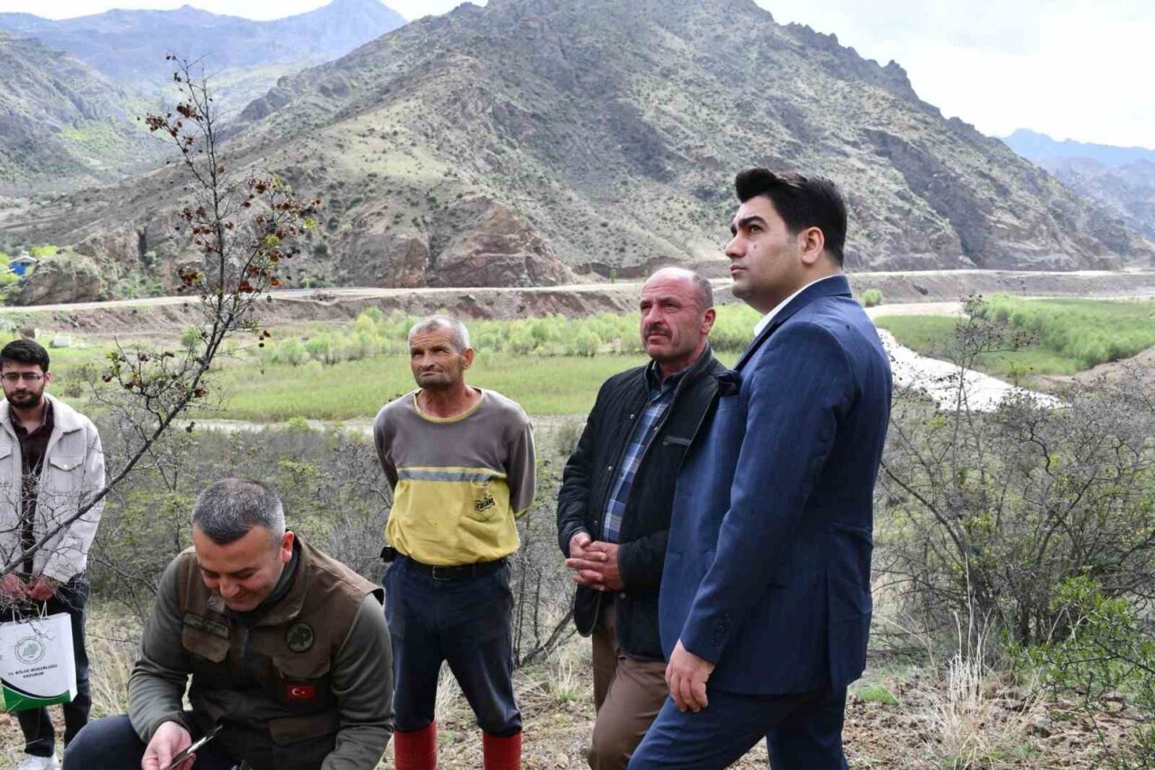 Erzurum’un Olur ilçesine bağlı Ormanağzı Mahallesi’nde, kaçak avcılığın önüne geçmek
