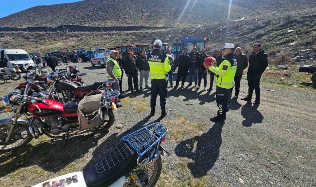 Kağızman’da motosiklet sürücüleri jandarma ekiplerince bilgilendirildi. Kars’ta İl Jandarma Komutanlığı