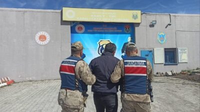 Kars’ta, hakkında 6 yıl 3 ay kesinleşmiş hapis cezası bulunan