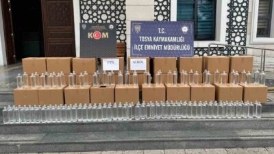 Kastamonu’nun Tosya ilçesinde bir araçta yapılan aramada bin litre etil