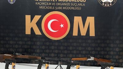 Kastamonu’da polis ekiplerince yapılan çalışmalar sonucu çok sayıda silah ve