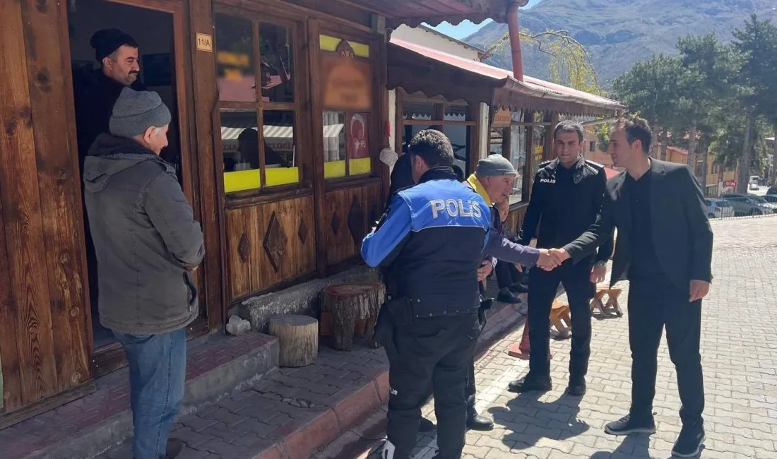 Erzincan’ın Kemaliye ilçesinde polis ekipleri çeşitli ziyaretler gerçekleştirerek vatandaşları bilgilendirdi.