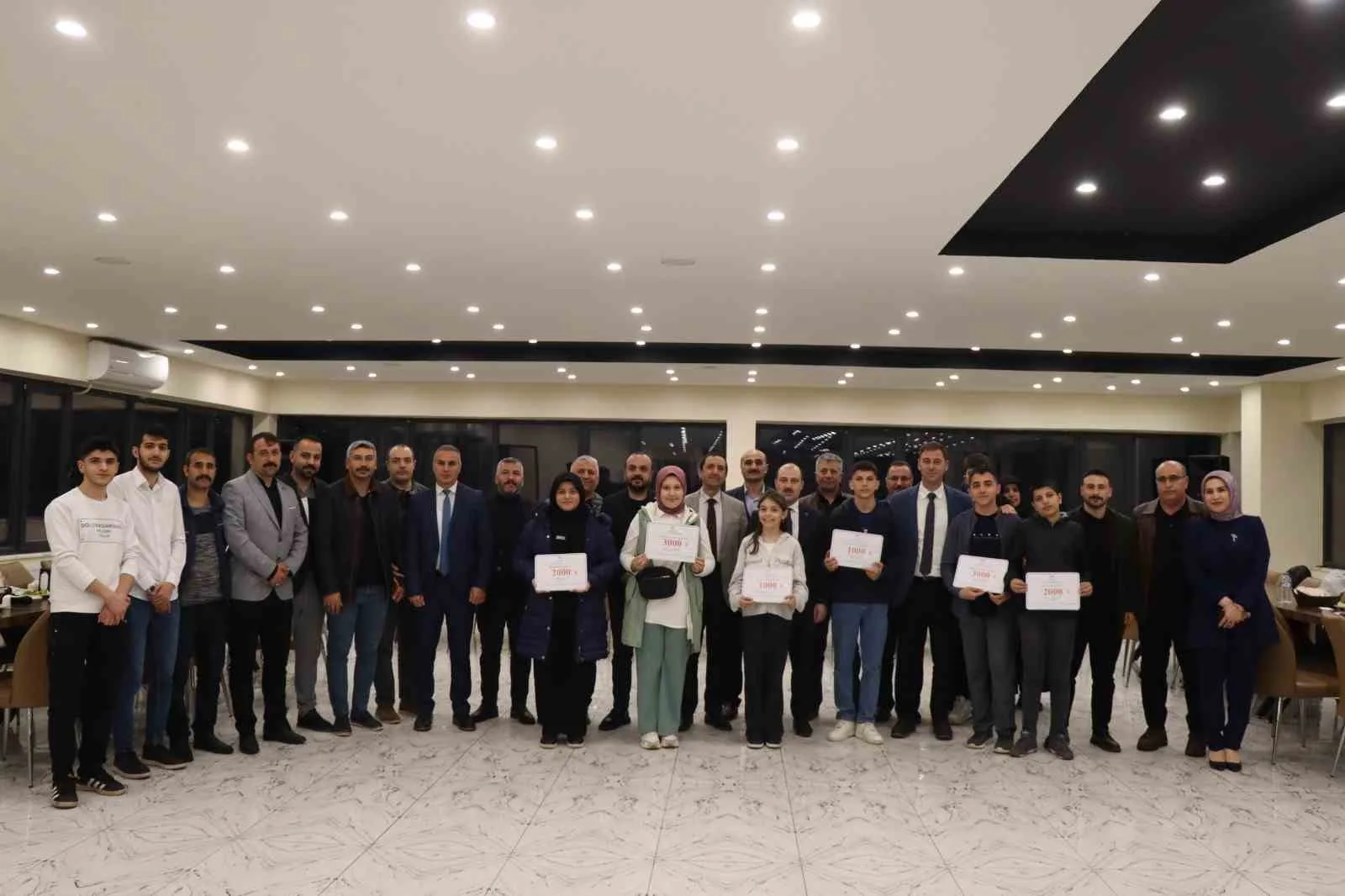 Erzurum’un Oltu ilçesinde, Türkiye Gençlik Vakfı (TÜGVA) Oltu Şubesi tarafından