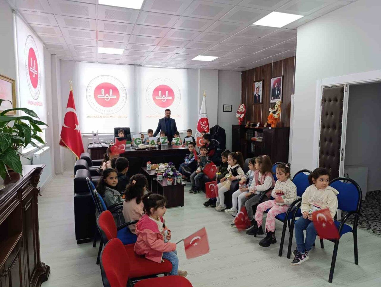 Erzurum’un Horasan ilçesinde, İlçe Müftülüğü bünyesinde eğitim gören 4-6 yaş