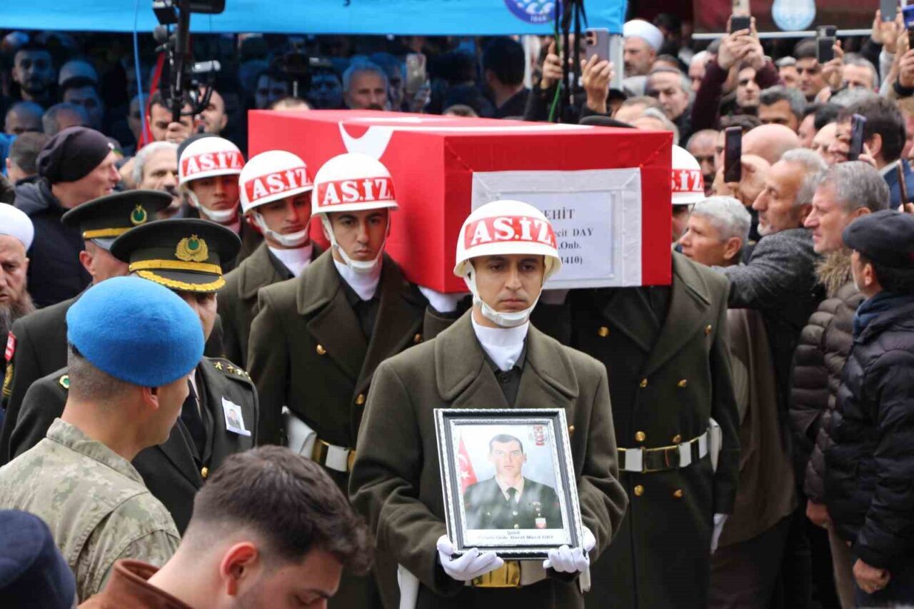 Irak’ın kuzeyinde Pençe-Kilit operasyonu bölgesinde teröristler tarafından düzenlenen dronlu saldırıda