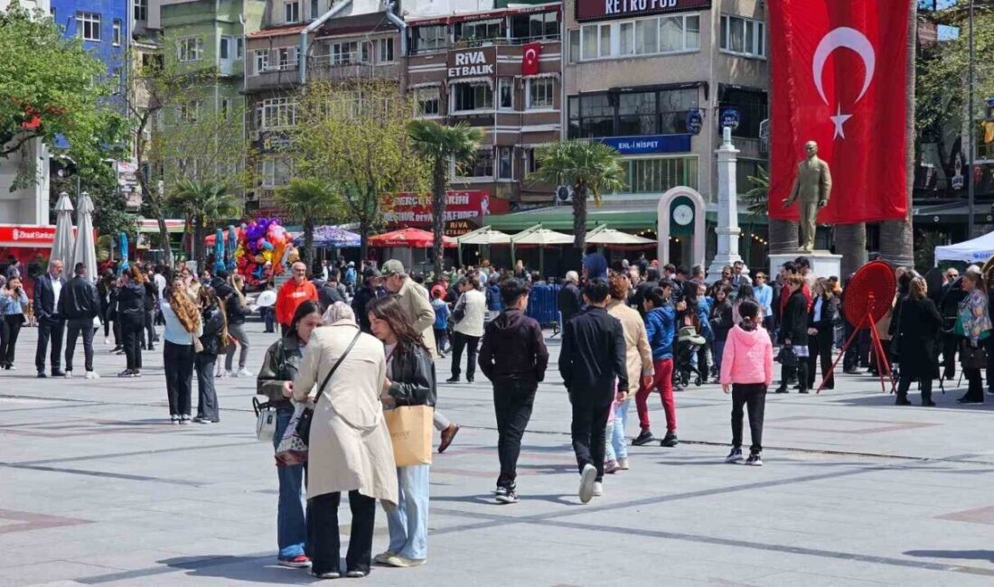 Marmara Denizi’nde, İstanbul’un Silivri açıklarında 6.2 büyüklüğünde deprem meydana geldi.