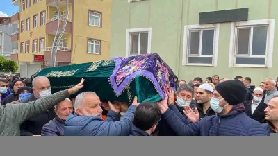 Kocaeli’de yakalandığı menenjit hastalığı sebebiyle hayatını kaybeden 8 yaşındaki İrem