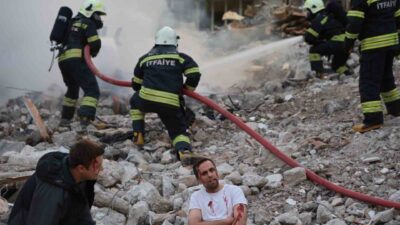 Muğla Büyükşehir Belediyesi İtfaiye Daire Başkanlığı tarafından Menteşe’de yıkımı devam