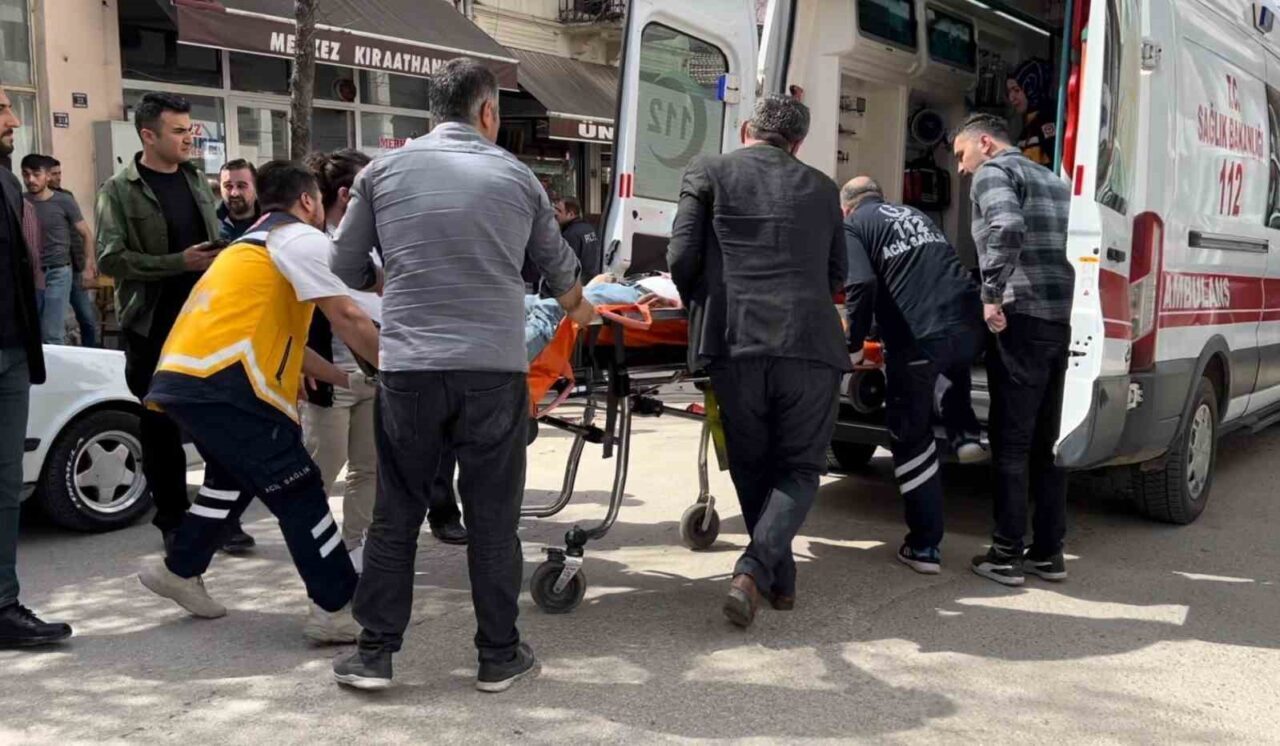 Kastamonu’nun Taşköprü ilçesinde muhtarlık seçimi sebebiyle çıkan silahlı kavgada bir