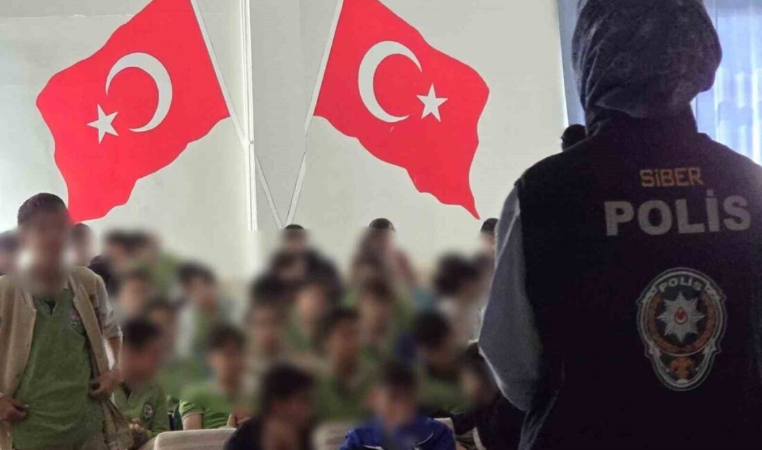 Erzincan’da öğrencilere dijital dünyada karşılaşabilecekleri tehlikelerden korunmaları için farkındalık eğitimi