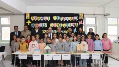 Erzurum’un Oltu ilçesine bağlı Ayvalı Mahallesi İlkokulu’nda düzenlenen Bilim Şenliği,