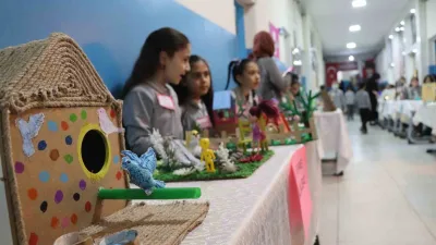 Erzurum’un Oltu ilçesi Karabekir İlkokulu’nda düzenlenen Bilim Şenliği, 3. ve