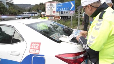 Ordu’da polis ekipleri tarafından trafik kazalarını azaltmaya yönelik yapılan denetimlerde