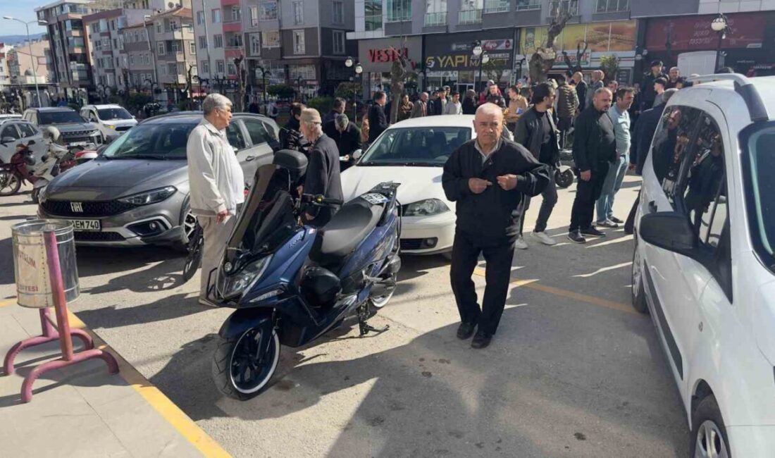 Kastamonu’nun Tosya ilçesinde otomobil ile motosikletin çarpışması neticesinde meydana gelen