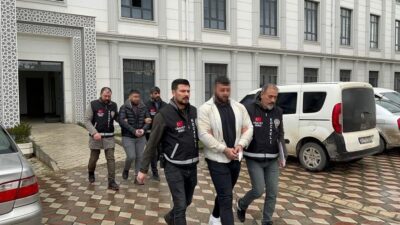 Kocaeli’nin Derince ilçesinde 45 yaşındaki adamın darp edilerek hayatını kaybetmesine