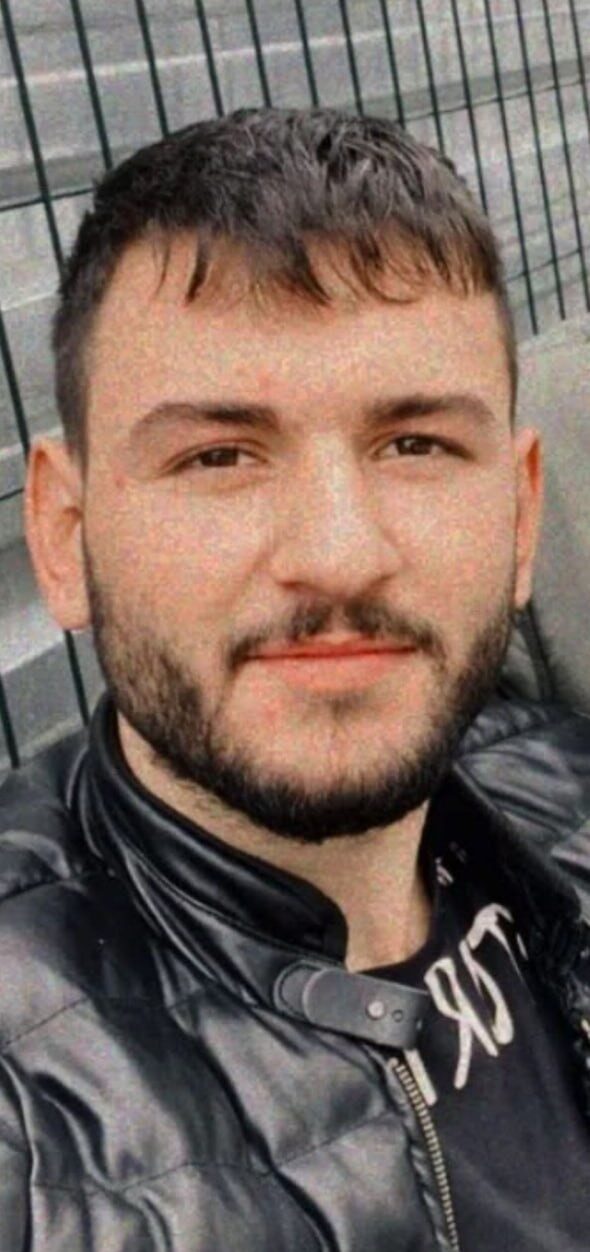 Sakarya’nın Karasu ilçesinde farklı bir araç ile çarpıştıktan sonra kontrolden