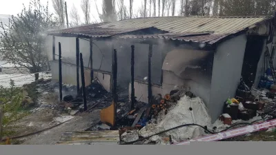 SAKARYA (İHA) – Sakarya’nın Taraklı ilçesinde tavuk çiftliği içerisinde bulunan