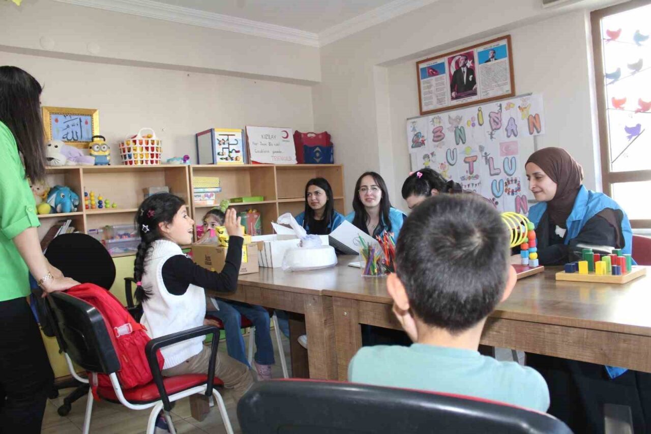 Salih Baba Yurdu gönüllüleri, 23 Nisan’da Türk Kızılay Özel Eğitim