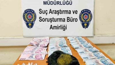 Sarıkamış’ta bir yolcu otobüsünde, yolcu olarak bulunan 1 kişinin üzerinden