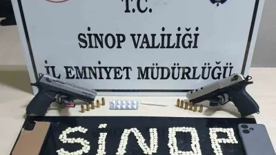 Sinop’ta polis ekiplerince düzenlenen operasyonda uyuşturucu madde ele geçirildi. Sinop