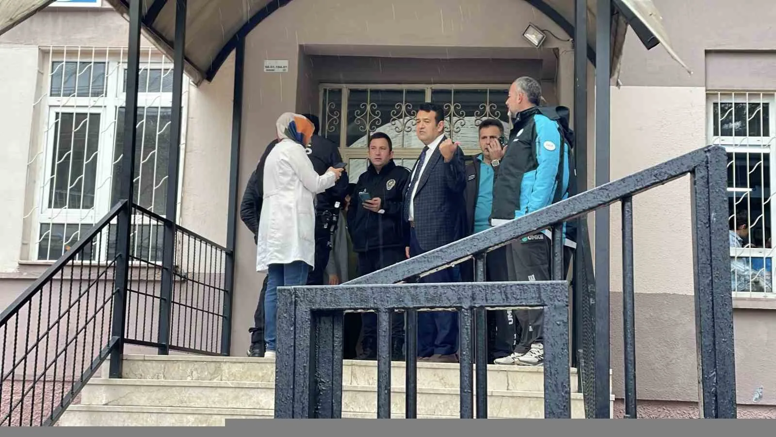 Sivas'taki bir ortaokulda yapılan yemekli etkinlik sonrası karın ağrısı şikayeti