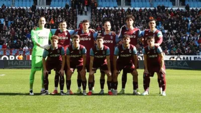 UEFA Gençlik Ligi'nde zorlu rakipleri eleyerek son sekiz takım arasına