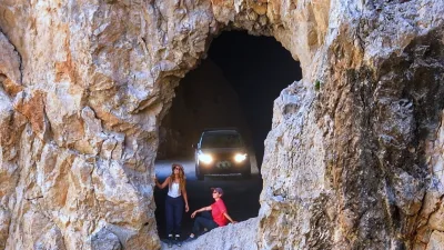 Kemaliye Kaymakamlığından Taş Yolu’nda oluşan su birikintilerine müdahale edilmesi hakkında