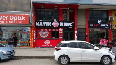 Kocaeli'nin Körfez ilçesinde tavuk dönerden zehirlenen 648 kişi hastanede tedavi