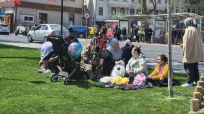 İstanbul merkezli deprem Tekirdağ’da da hissedildi, paniğe kapılan vatandaşlar korkuyla