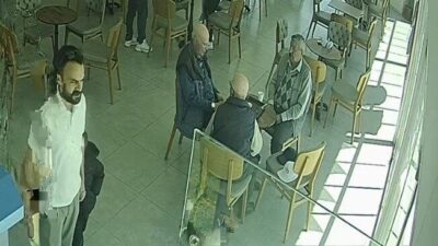 Tekirdağ’ın Çorlu ilçesi Havuzlar Mahallesi’nde meydana gelen deprem sırasında bir