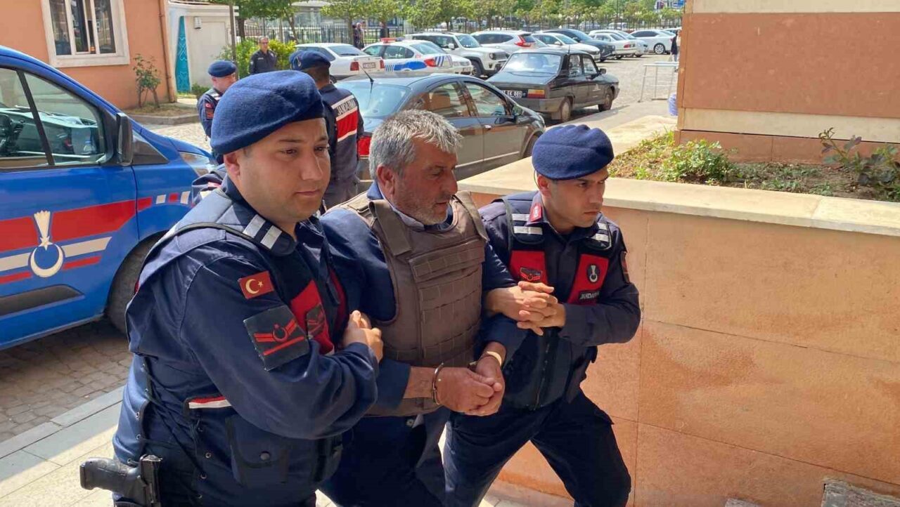 Kastamonu’da su sayacı okuma konusunda telefondan çıkan tartışmanın ardından köy