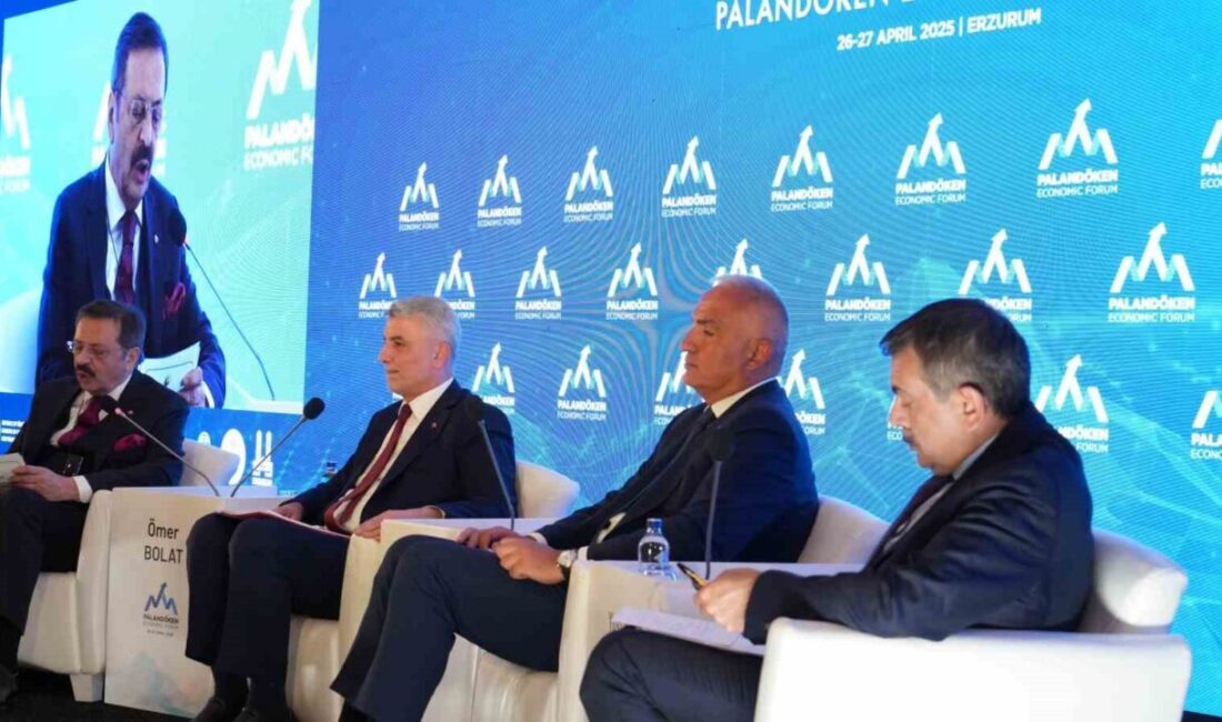 Türkiye Odalar ve Borsalar Birliği (TOBB) Başkanı M. Rifat Hisarcıklıoğlu,