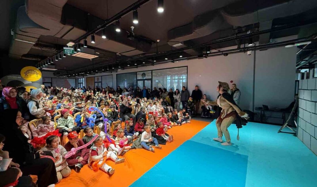 Trabzon Büyükşehir Belediyesi, farklı etkinliklere imza atarak 23 Nisan Ulusal