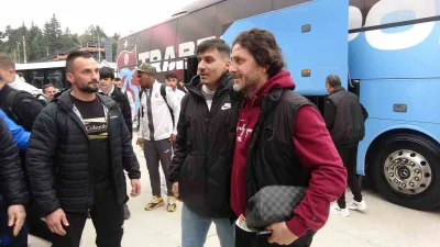 Trabzonspor, Fenerbahçe ile yarın deplasmanda karşılaşacak. İstanbul'a özel uçakla giden