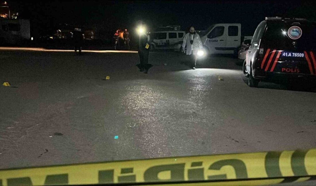 Kocaeli’nin Darıca ilçesinde iki grup arasında çıkan kavgada pompalı tüfek,