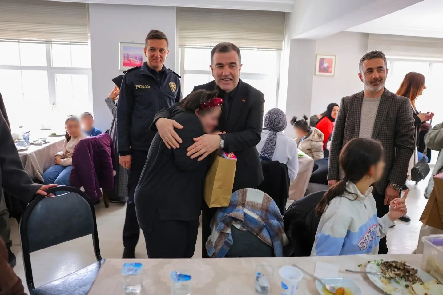 Bayburt Valisi Mustafa Eldivan, Bayburt Özel Eğitim ve Uygulama Okulu