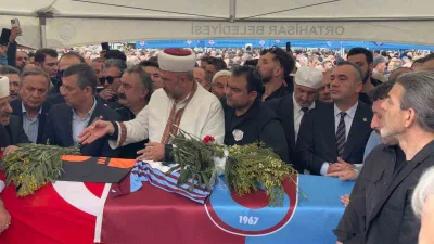 Ünlü sanatçı Volkan Konak, vefatının ardından Trabzon'un Maçka ilçesinde vasiyeti