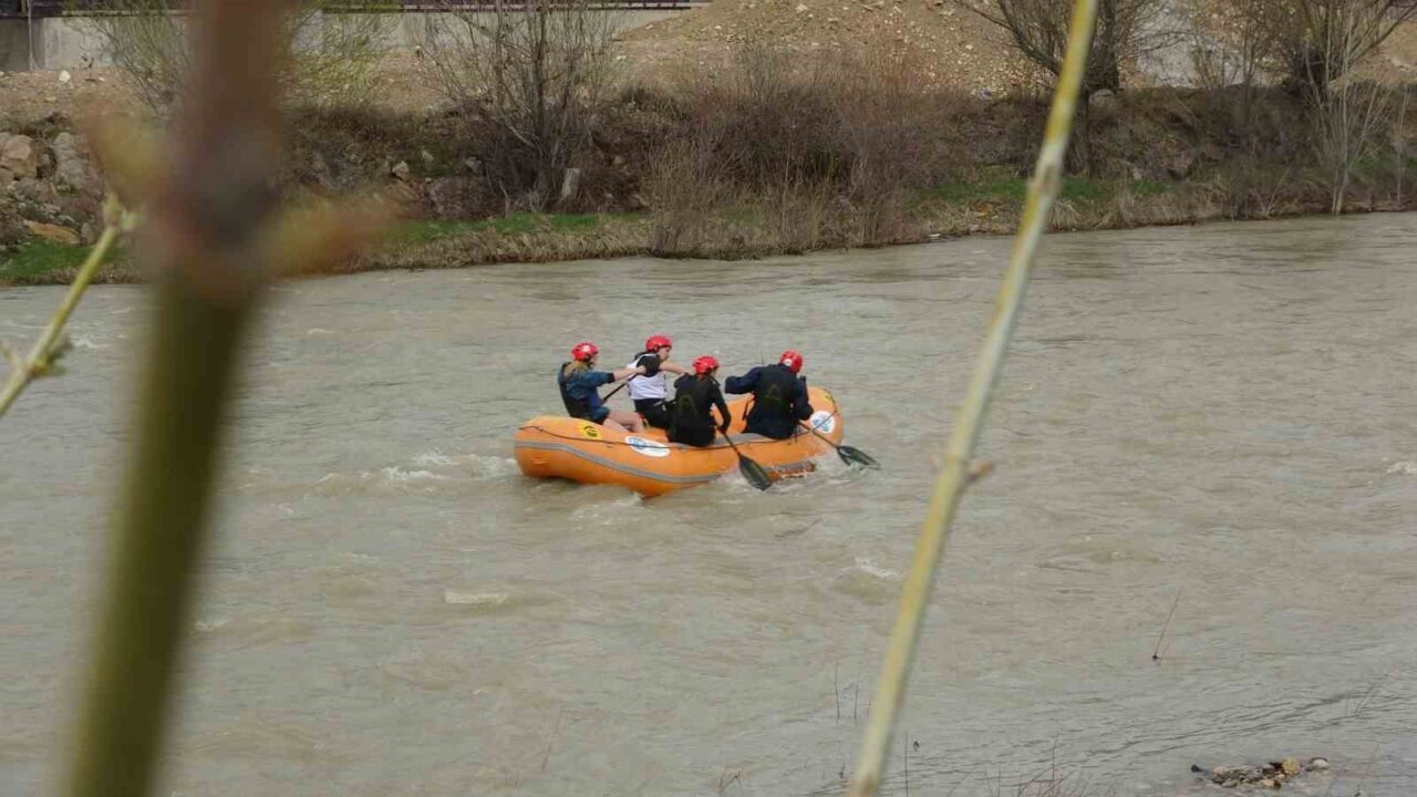 Türkiye Üniversite Sporları Federasyonu(TÜSF) tarafından düzenlenen Üniversiteler Arası Türkiye Rafting