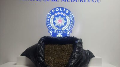 Sakarya’da polis ekiplerince gerçekleştirilen operasyonda 10 yıl hapis cezası olan