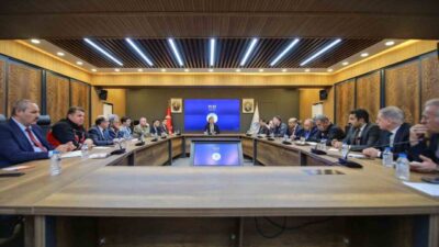 Erzincan Valisi Hamza Aydoğdu başkanlığında vali yardımcıları ve birim amirlerinin