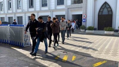 Sahte araç kiralama sitesi üzerinden 122 kişinin dolandırılmasına ilişkin eş